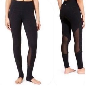 Athleta Chaturanga Capri Crop Leggings Black 305922 Size Large